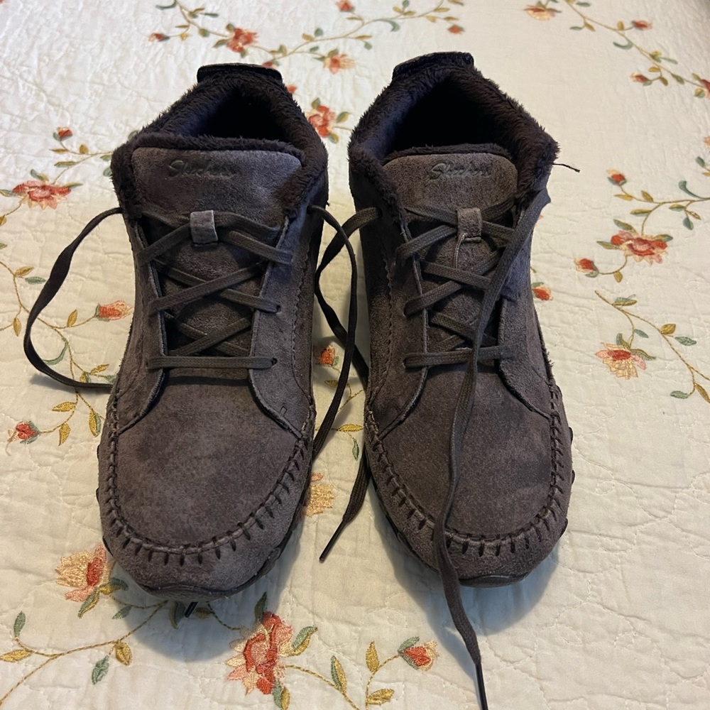 Skechers Modern Comfort Women's Suede Chukka Ankle Boot